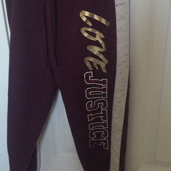 Maroon purple sweatpants with strips - Picture 3 of 6